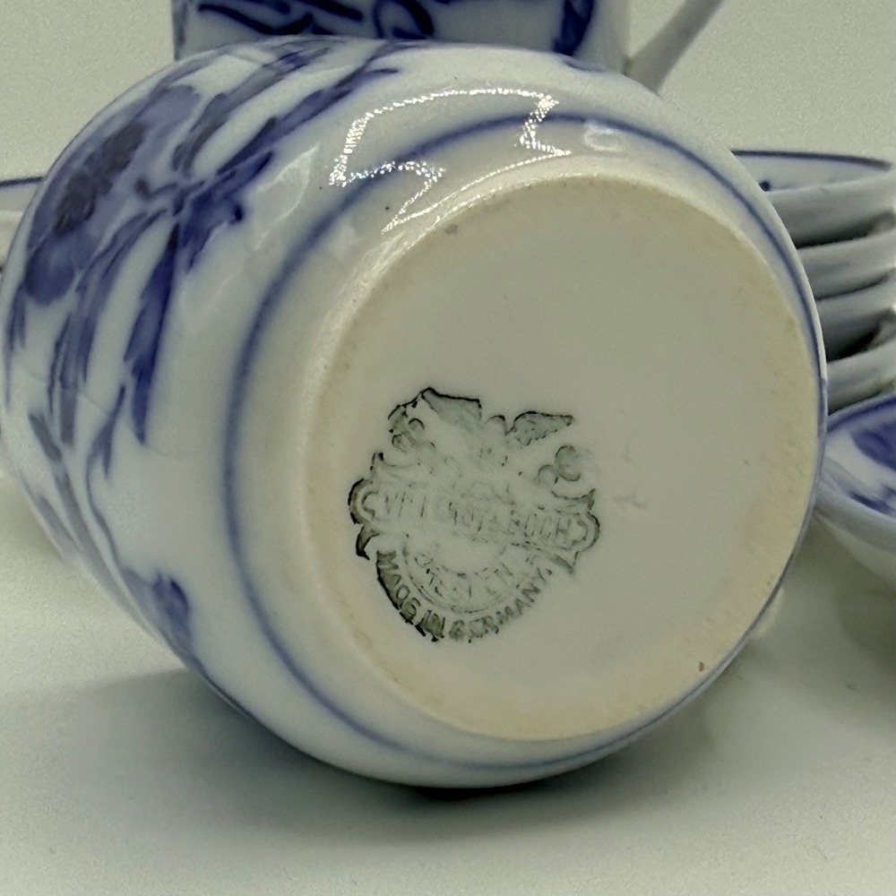 Antique Villeroy & Boch Dresden Blue Demitasse Cups Saucers Porcelain Germany - Picture 5 of 12